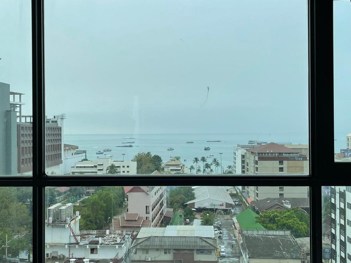 The Base Central Pattaya By Adam Екстериор снимка