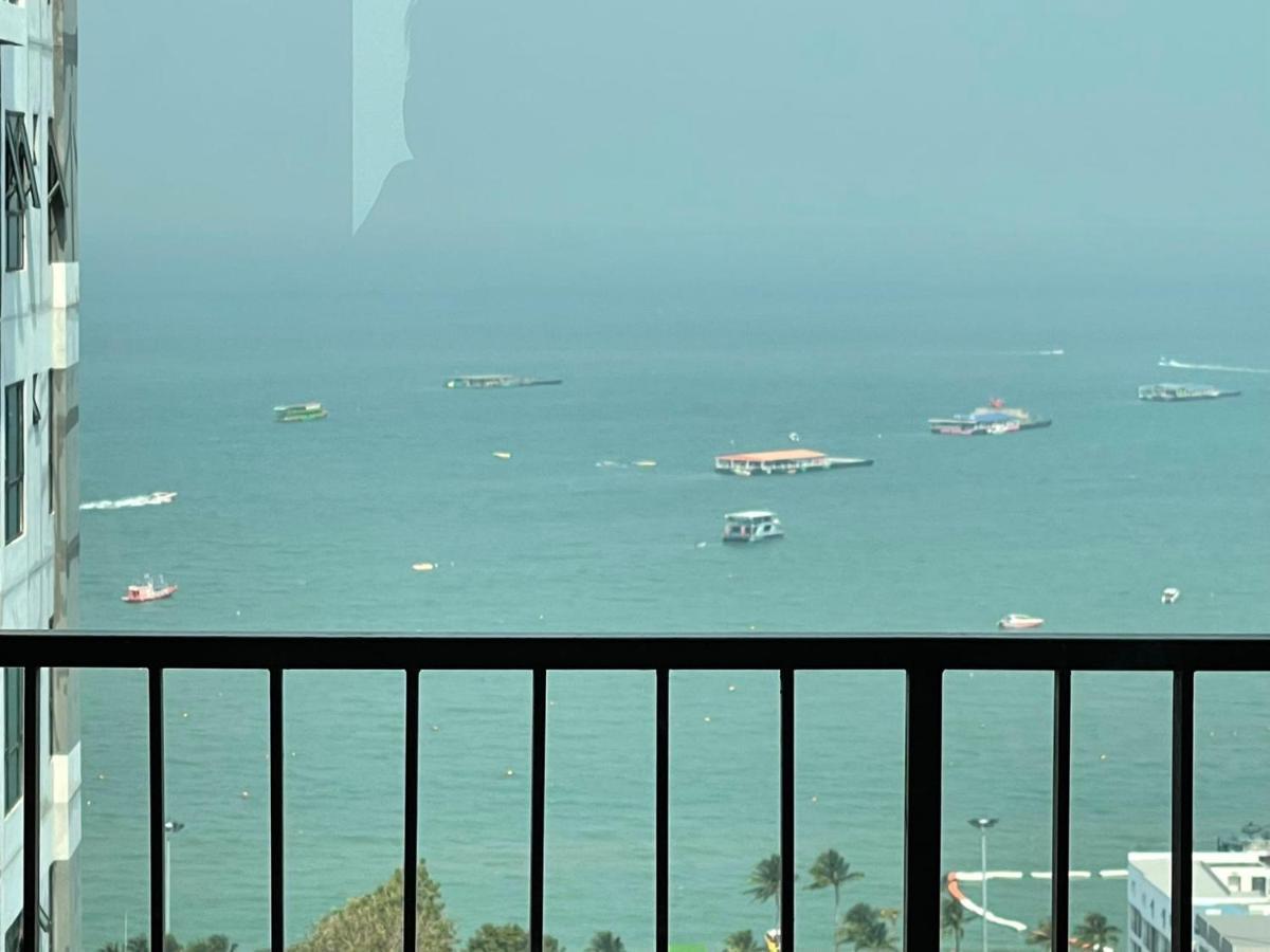 The Base Central Pattaya By Adam Екстериор снимка