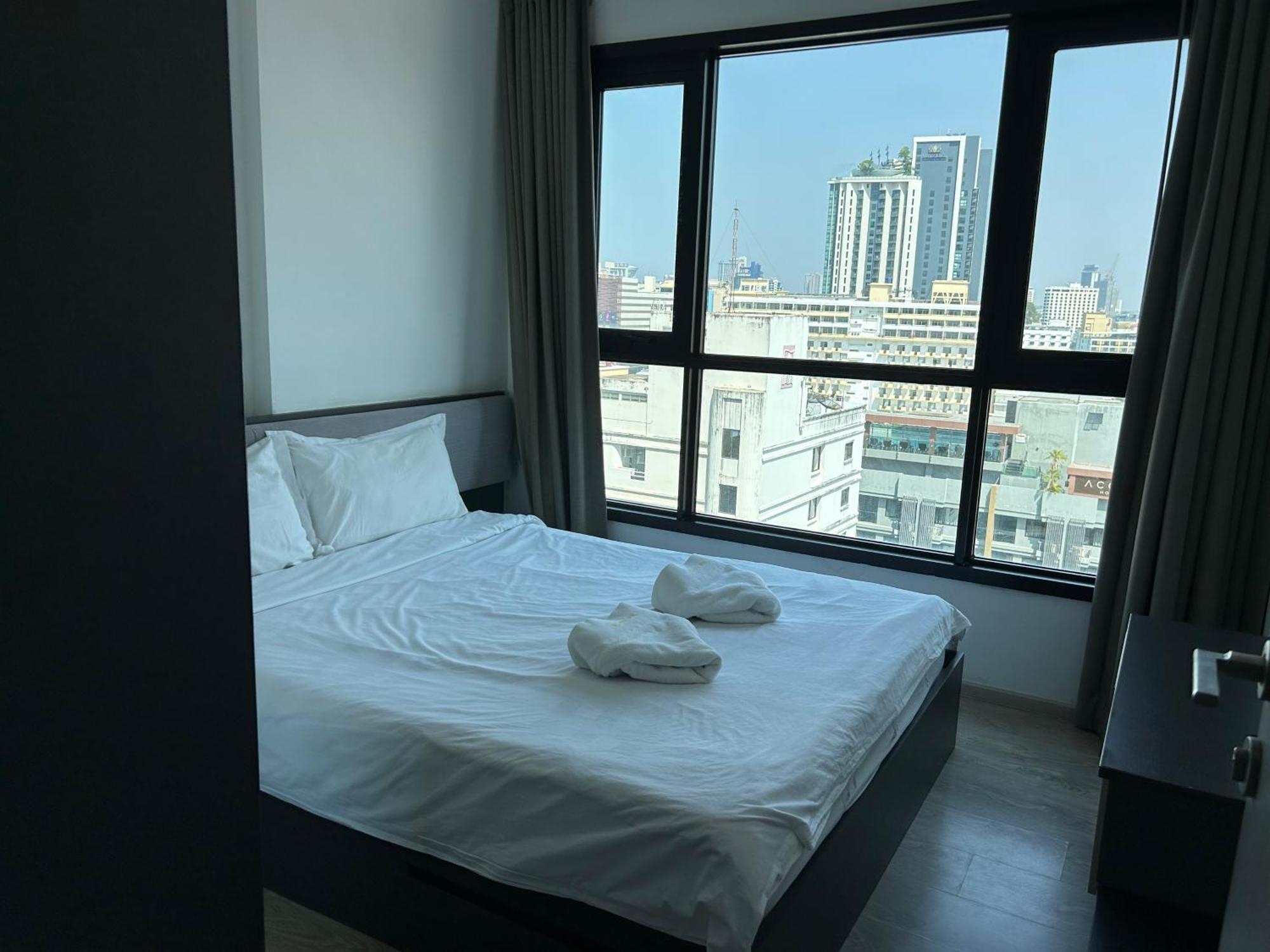 The Base Central Pattaya By Adam Екстериор снимка